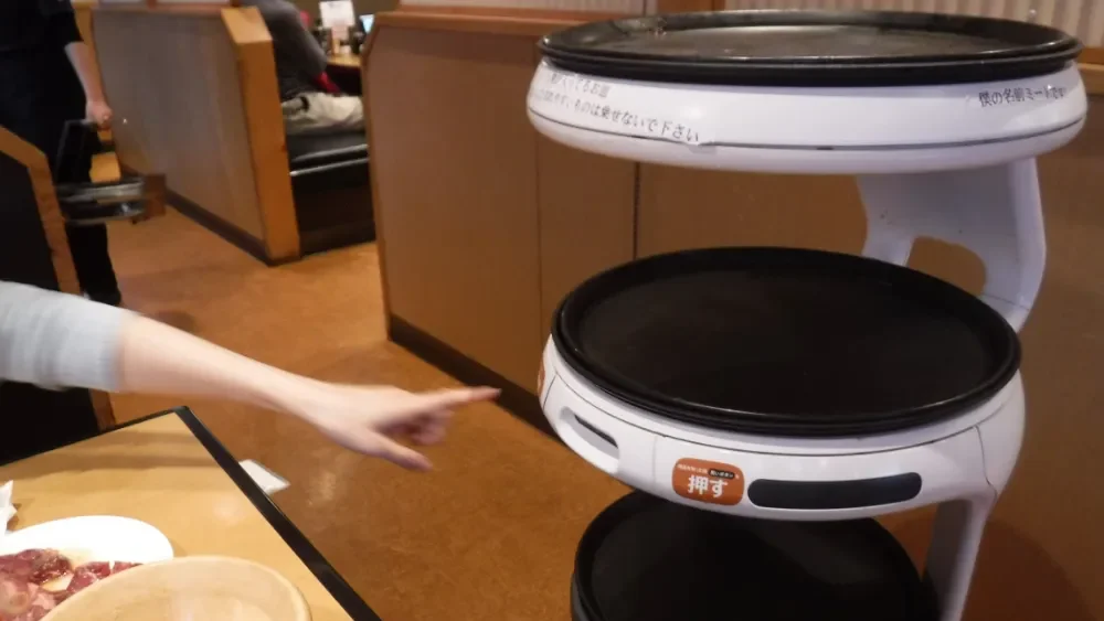 配膳ロボットの主な機能